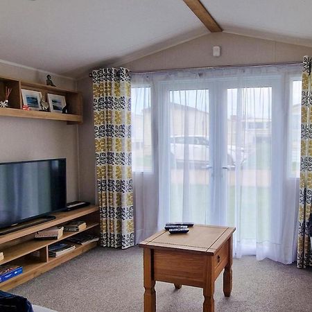 Lovely Caravan Nearby The Beach In Hunstanton, Norfolk Ref 23071C Hotel Exterior photo