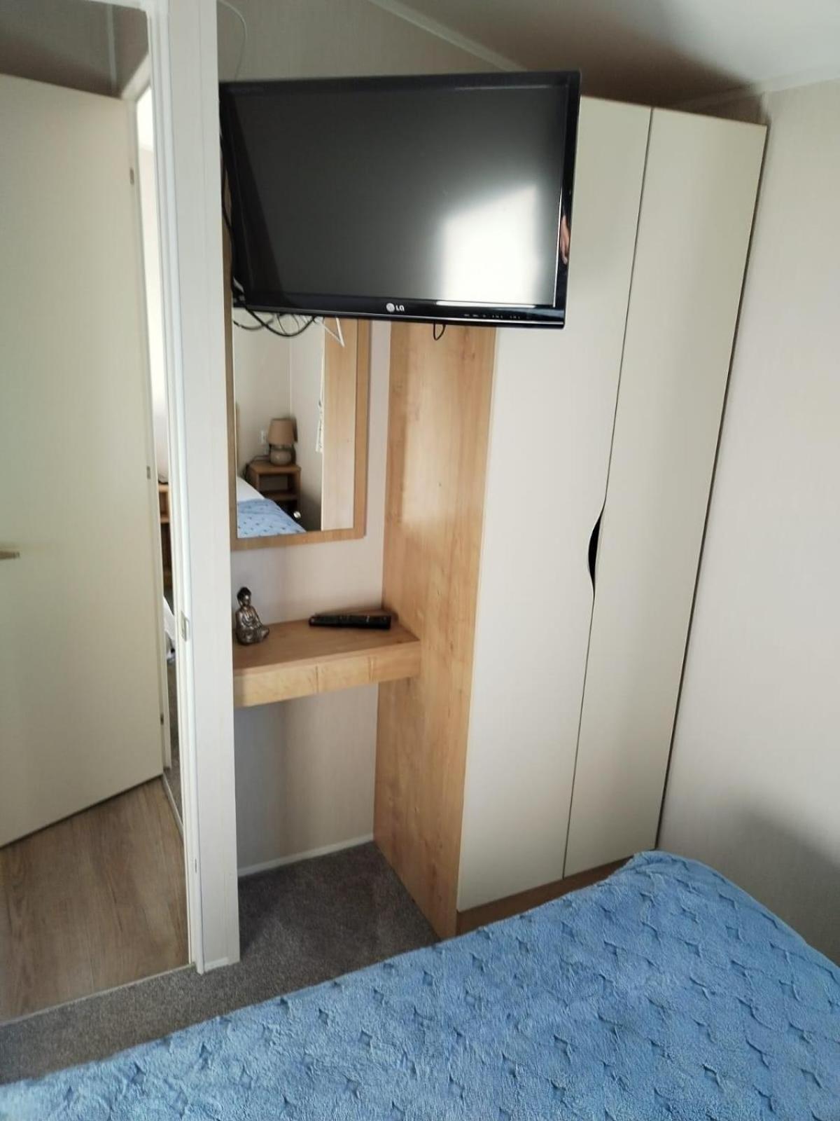 Lovely Caravan Nearby The Beach In Hunstanton, Norfolk Ref 23071C Hotel Exterior photo